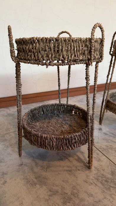 Conjunto de 2 Mesinhas de Cabeceira em Fibra Natural