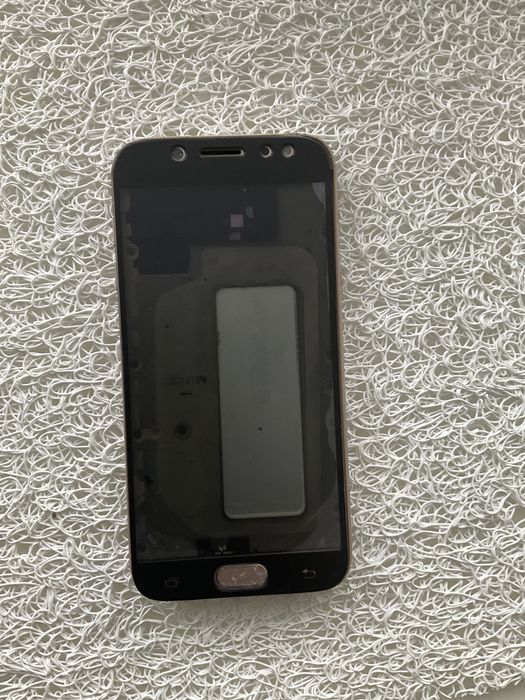 Самсунг j530