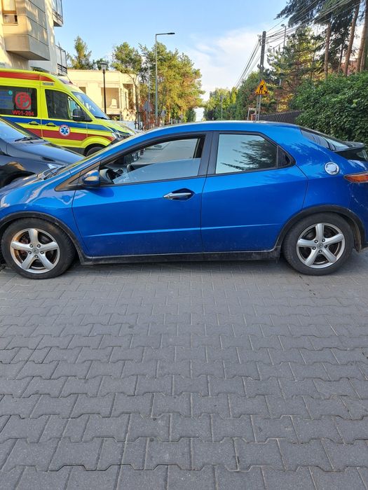 Honda civic.  Ufo