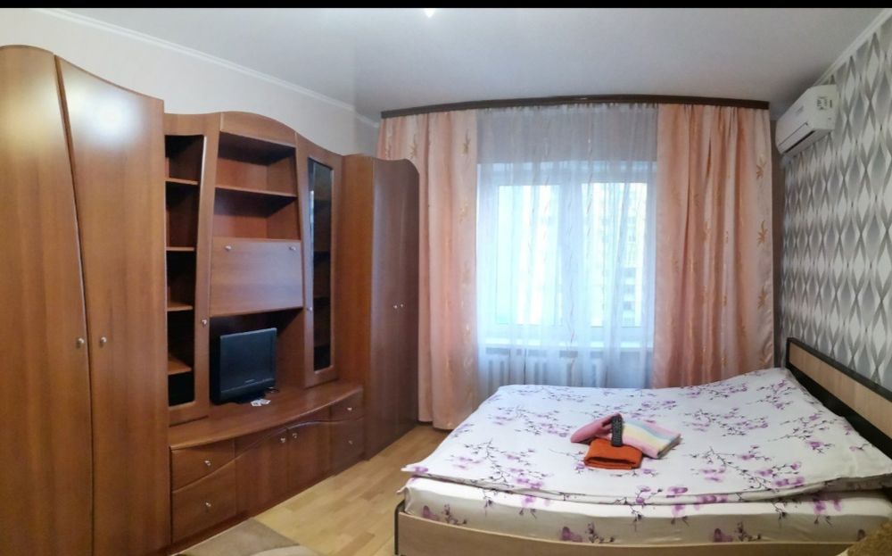 Почасово. Подобово. Троещина. О. Екстер (М. Цвітаєвої)