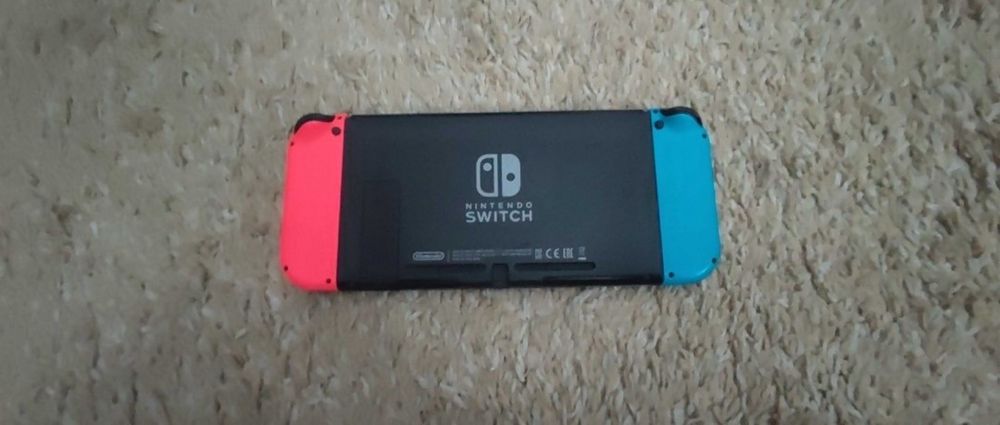 Nintendo Switch  1