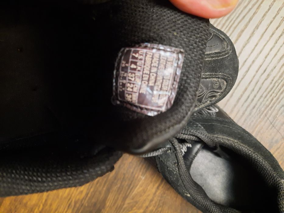 Кроссовки скетчерс