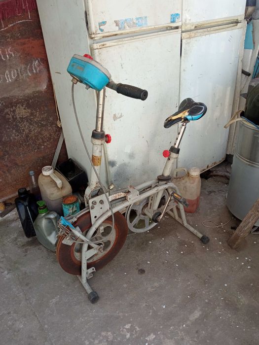 вело-тренажор продам