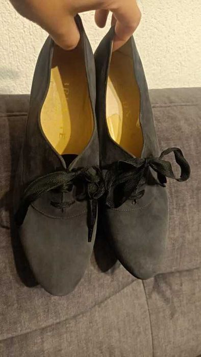 Brunate-czółeka zamszowe w stylu retro 39