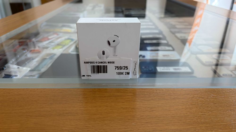 Apple Airpods 4 Cancel Noise