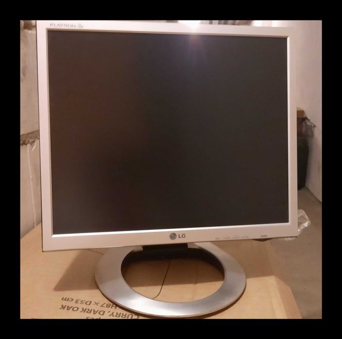 Monitor komputerowy