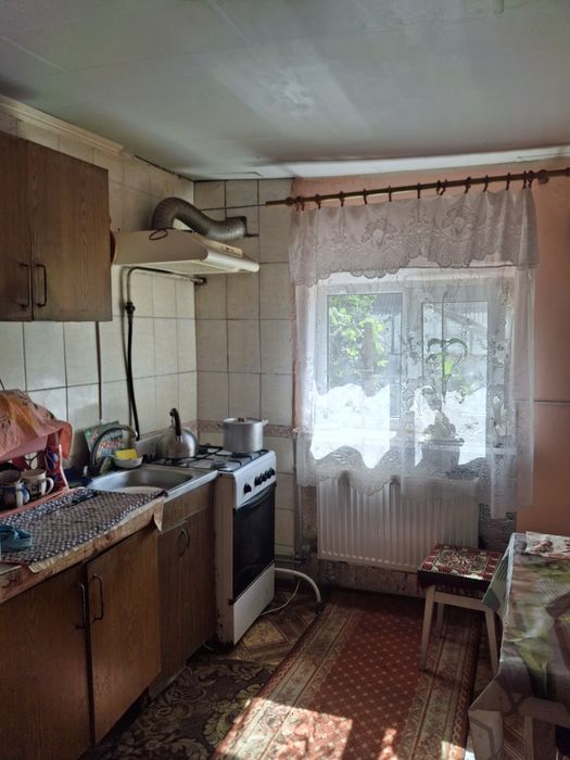 Продам два дома на одном участке.