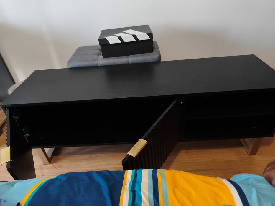 Movel  de TV beliani novo