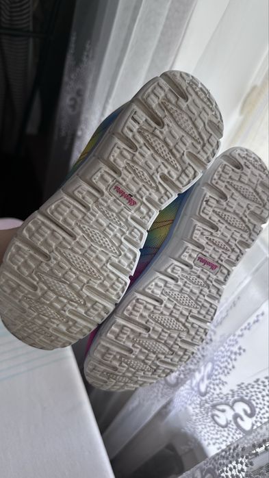 Skechers кросіки оригінальні