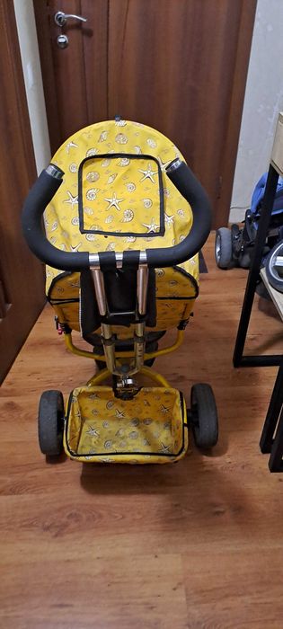 Продам велосипел с родительской ручкой