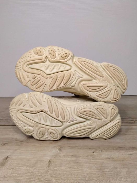 Кросівки adidas ozweego 38р