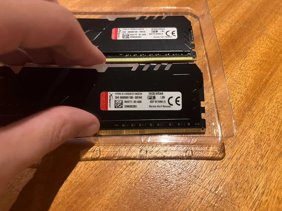 Memória RAM 16GB (2x8GB) DDR4 HyperX Fury 3200MHz RGB