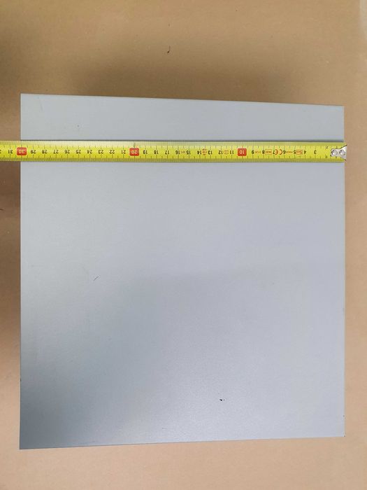 Caixote de lixo em metal (30x30x18 cm)