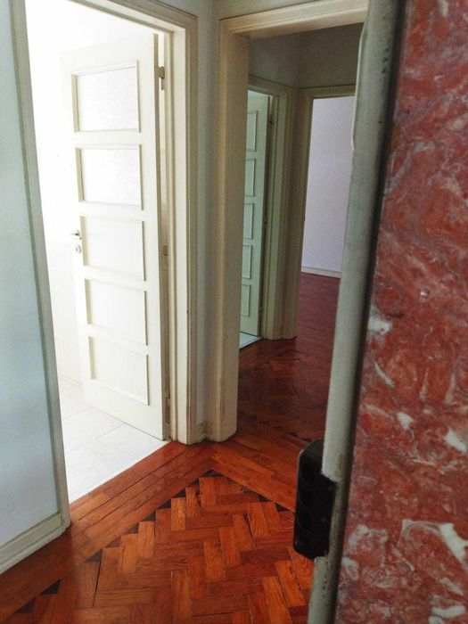 Arrendamento Apartamento T3 junto das Torres de Lisboa