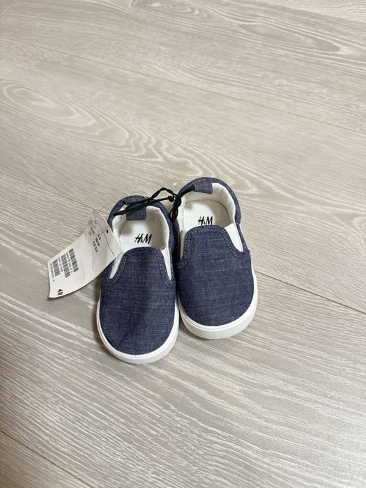 Кросівки h&m 18-19 розмір