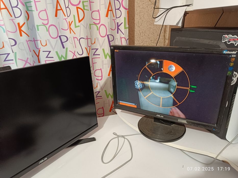 Монітор Asus 20 дюймів