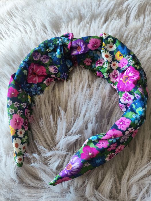 Opaska damska - kwiatowy wzór