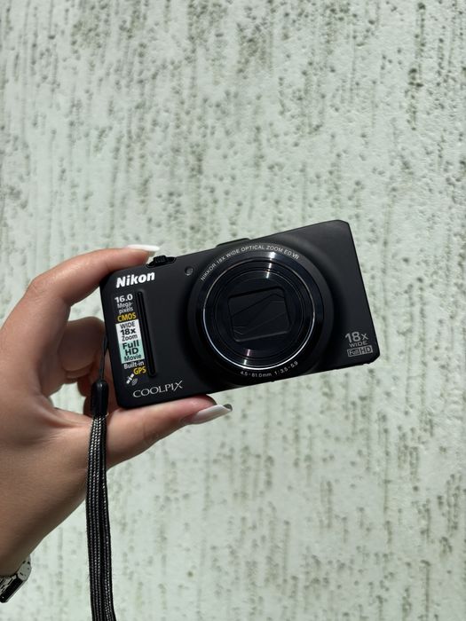 Цифрова камера Nikon Coolpix S9300.Опис!