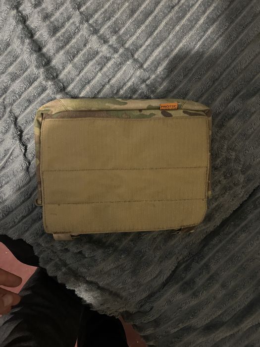 Передня панель на плитоноску