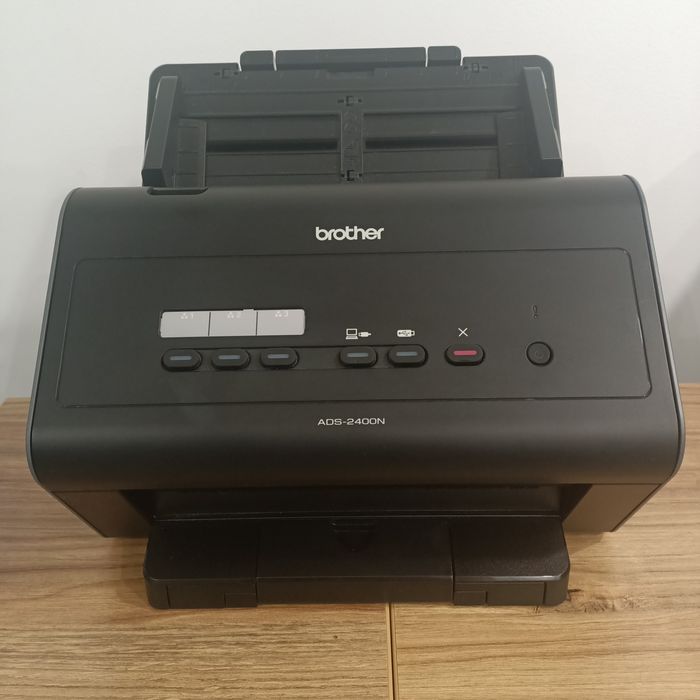 Skaner dokumentów Brother ADS-2400N
