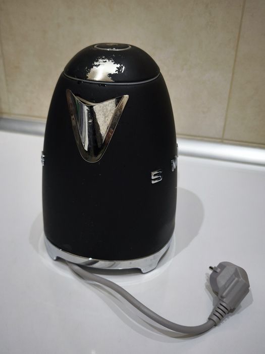 Чайник SMEG чорний матовий