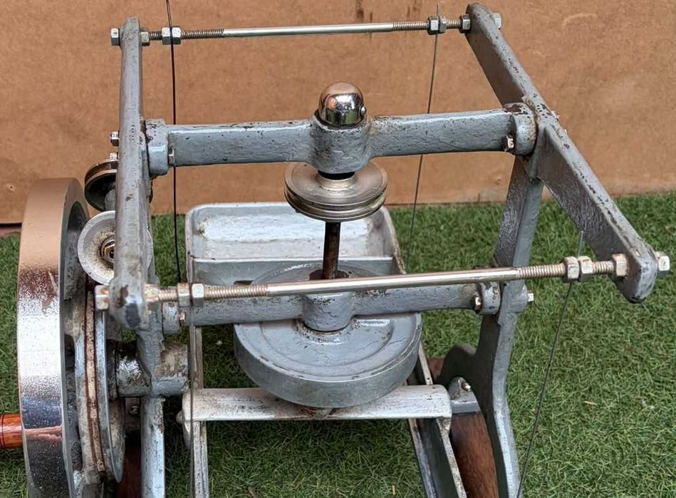 Engenho manual antigo