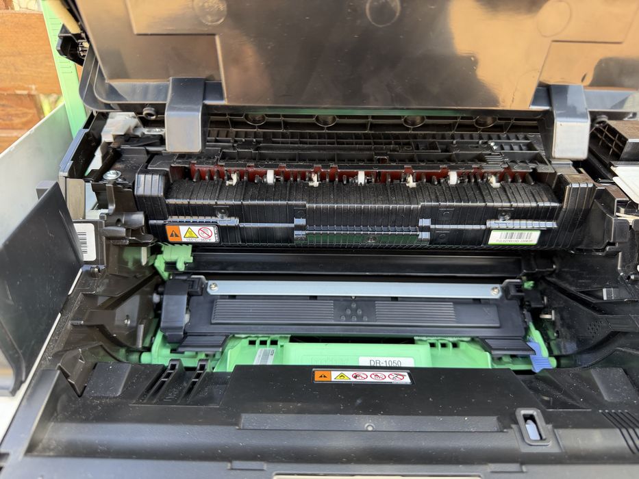 Impressora Laser Brother DCP-1610W Wi-Fi | Imprime, Copia e Digitaliza