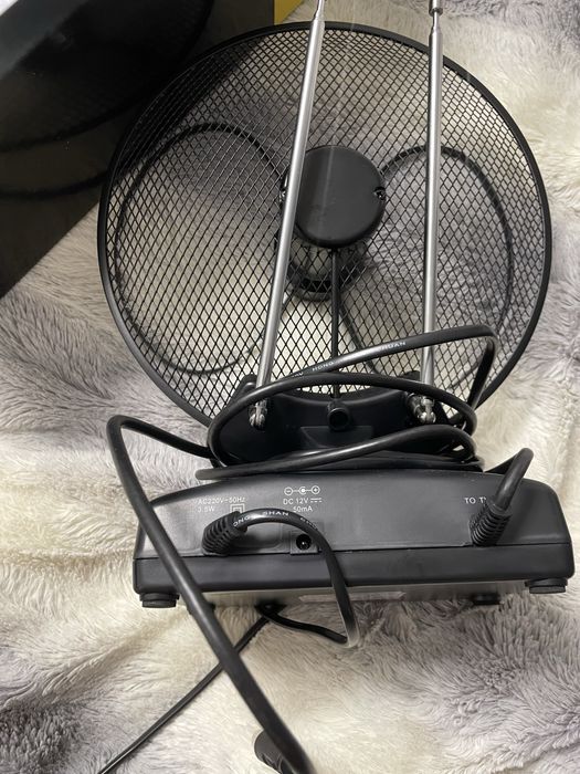 Цифрова кімнатна антена Digital indoor antenna din236