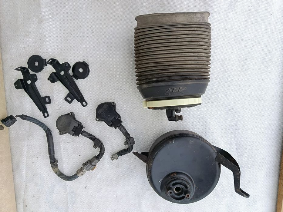 Пневмобаллон Lexus GX 470  Toyota Prado 120 ресивер актуатор пневмо