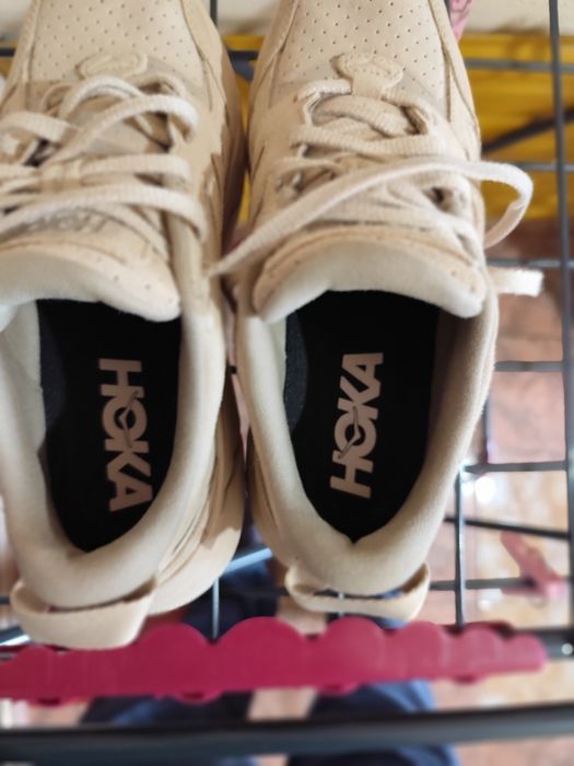 Продам кросовки HOKA новые 24размера
