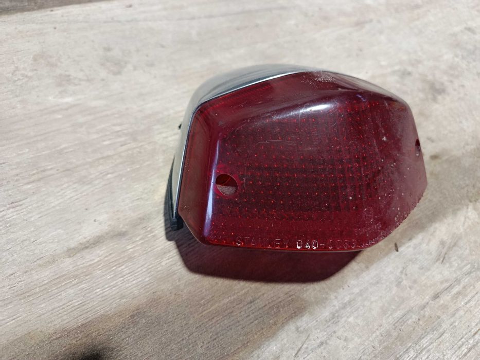 Honda shadow 600 lampa tył