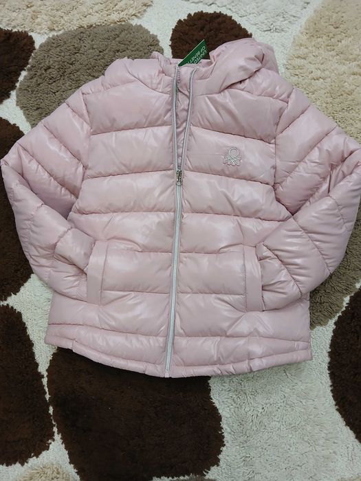 Продам  дитячу курточку  нова