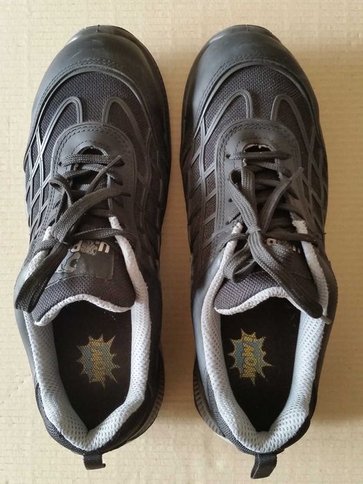 Кроссовки рабочие