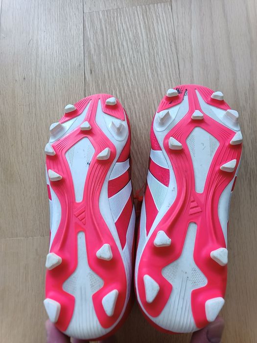 Buty piłkarskie ADIDAS PREDATOR CLUB r.38