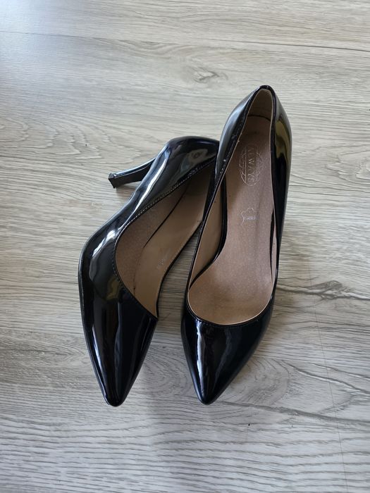 Szpilki damskie 39 czarne