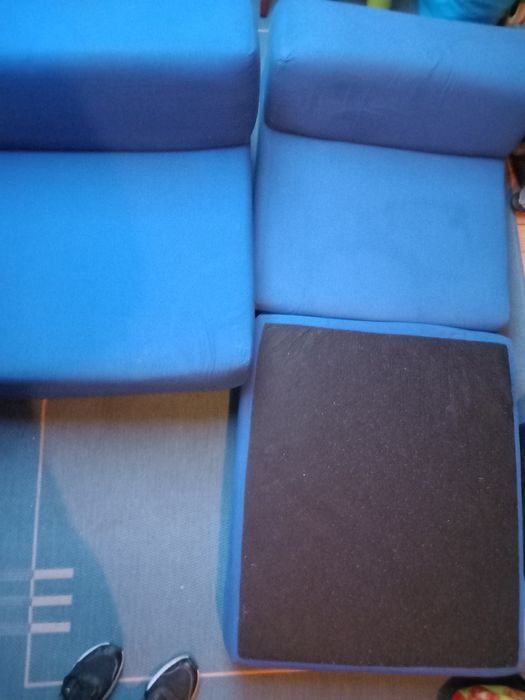 2 sofás individuais/cama
