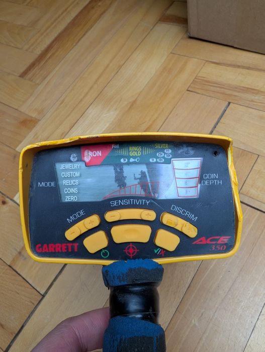 Металошукач металлоискатель  Garrett ACE 350  під відновленн
