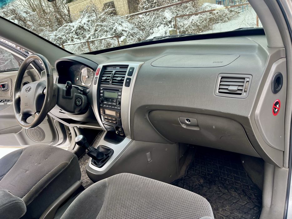 HYUNDAI Tucson 4*4. 2.0бензин! 2006год.