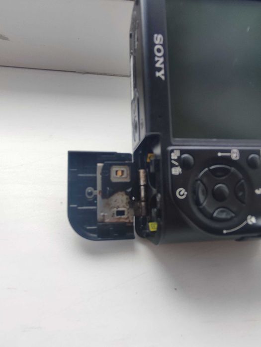 Фотоапарат Sony DSC-W12  під відновлення/ запчастини
