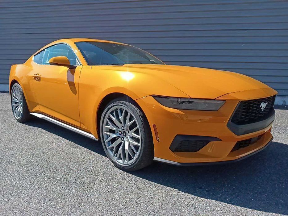 Ford Mustang EcoBoost Premium      2026