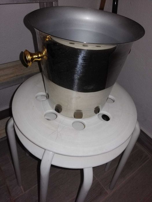 Wine Bottle Chiller -443782254361333760