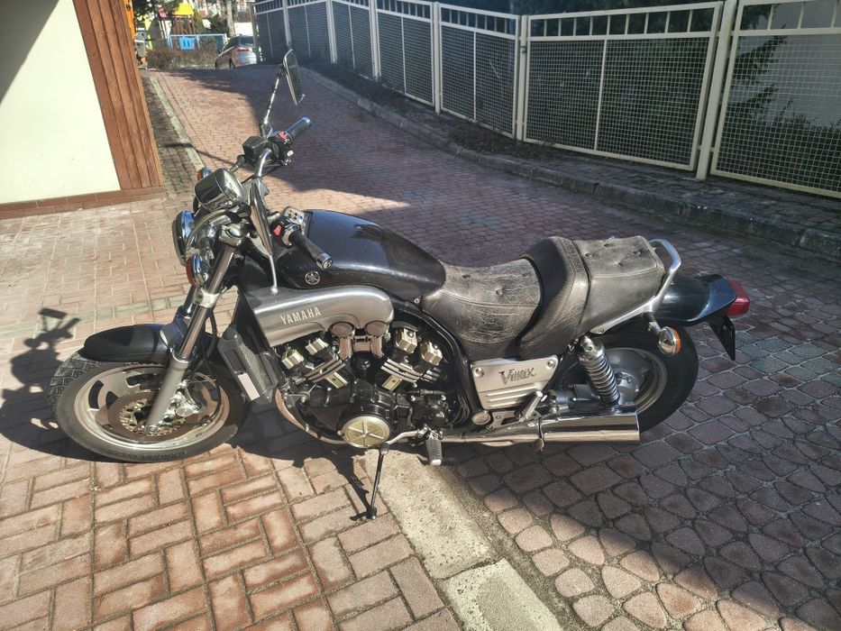 Yamaha V Max 1200