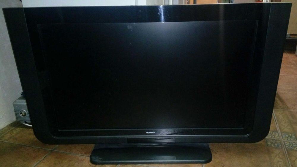 Лсд телевізор 37"