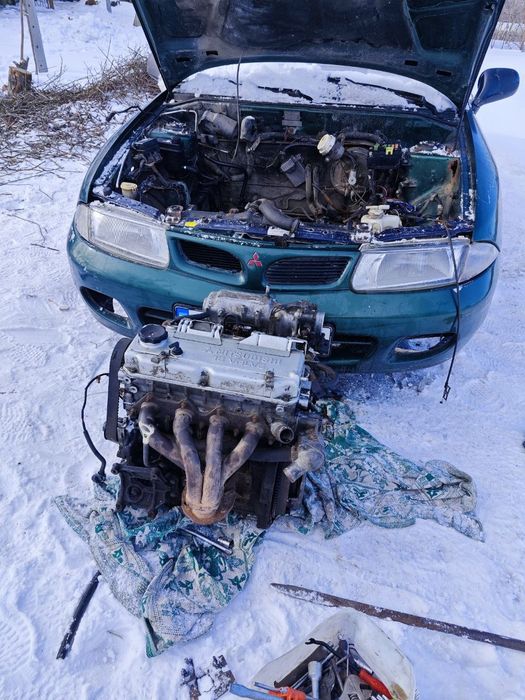 Продам радіатор Міцубісі карізма