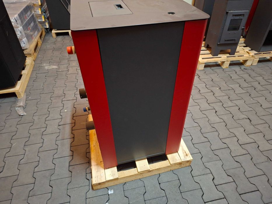 Piec kocioł CO na pellet z płaszczem wodnym TERA 18 BLIST A+ ECODESIGN