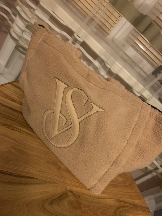 Сумка зі штучного хутра нова