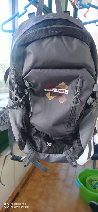 Selling a new backpack64286195303683122