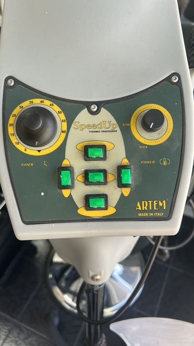 equipamento é um climazon (ou processador térmico para cabelo).