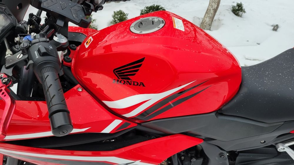 Honda CBR 400R Sport Bike