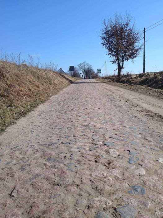DZIAŁKA BUDOWLANA KĘSOWO - warunki zabudowy i media